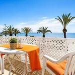 Cozy On The Front Line, Liliane * Sitges