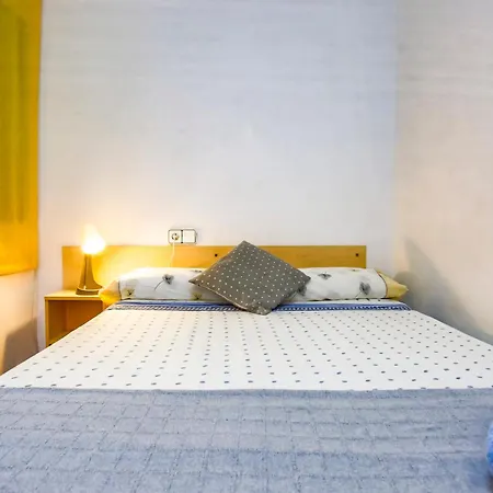 Cozy On The Front Line, Liliane * سيدجيس