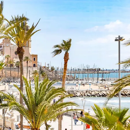 Cozy On The Front Line, Liliane * Sitges