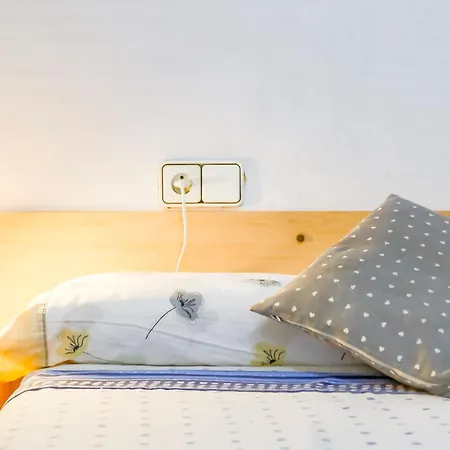 Cozy On The Front Line, Liliane