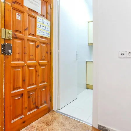 Cozy On The Front Line, Liliane Sitges