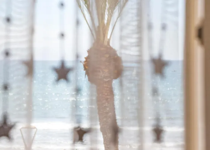 Apartment Cozy On The Front Line, Liliane