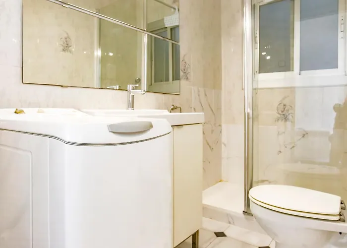 Cozy On The Front Line, Liliane Apartment *