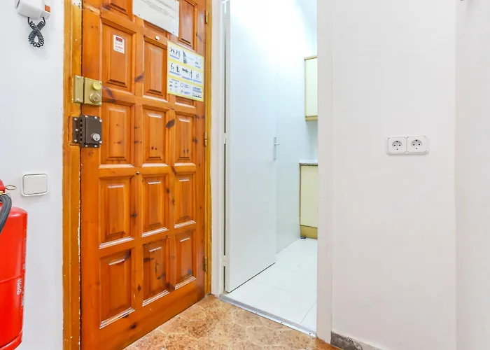 Cozy On The Front Line, Liliane Sitges